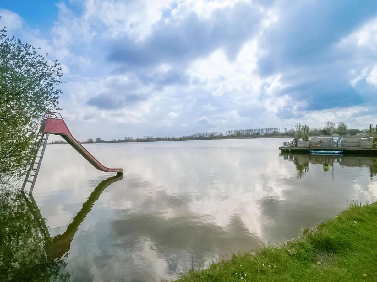 Holiday Home In Noordwijkerhout With Terrace Close To A Lake Zewnętrze zdjęcie