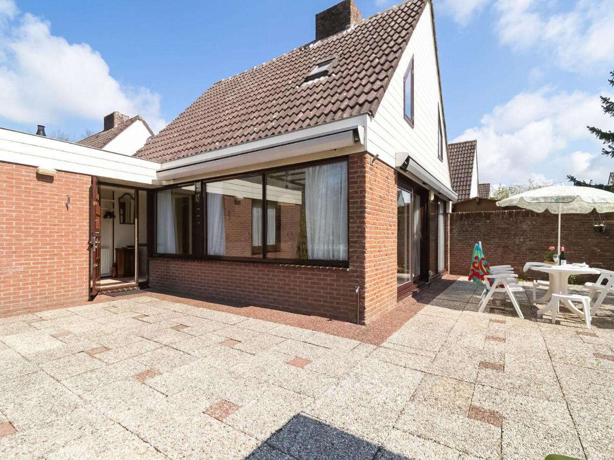 Holiday Home In Noordwijkerhout With Terrace Close To A Lake Zewnętrze zdjęcie